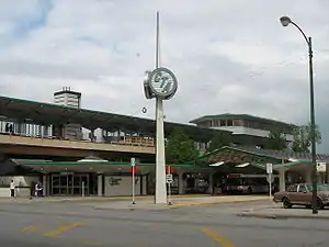 Like many stations, Ashland/63rd is an elevated station. Accessibility is provided via an elevator to the station's platform