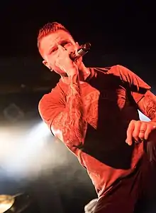 Varkatzas with Atreyu in 2016