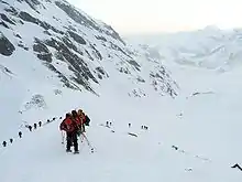 Ascent from the Wildhornhütte (right, middle) towards Wildhorn