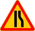 1.18.5 Narrowing of the road on the right (temporary)