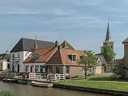 Baard, church in the street