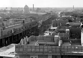 Al-Rasheed Street along with al-Ahmadiya Mosque in 1932.