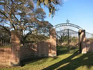 Munson Cemetery on Texas State Highway 35