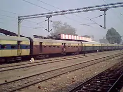 View of Barabanki–Lucknow MEMU train at Barabanki Jn railway station's platform II.