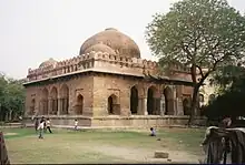 Barakhamba is a 14th century tomb building from the Lodi period.