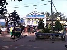 Baruipara railway station is 1.5 km from Gangadharpur