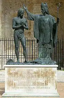 Statue depicting the baptism of Clovis by Saint Remigius