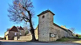 The chateau and tower dovecote in Bay