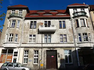 Facade before restoration