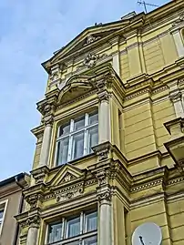 Bay window detail