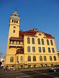 Frontage on Kruszwicka street