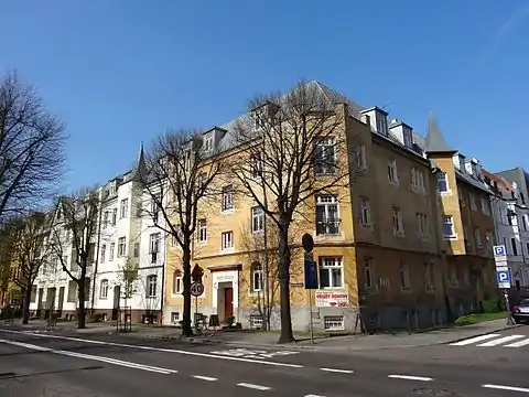 View of the building at 7 Staszica street