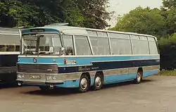 1970 Bedford VAL70 / Duple Viceroy 37 (post facelift, but with a non-standard chrome coachline of the pre-facelift type)