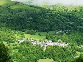 An aerial view of Benque-Dessous-et-Dessus