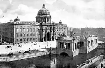 Image 4The Stadtschloss with the National Memorial to emperor Wilhelm I, around 1900