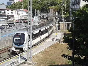 A 950 series EMU in Bermeo, July 2015