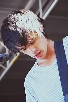 Harnage performing at Warped Tour in 2010