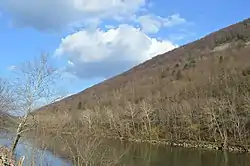 Blue Mountain at the Lewistown Narrows