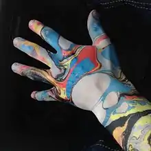 Body marbling on hand