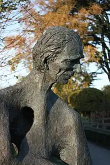 Boss Meyer's bust outside Millfield House