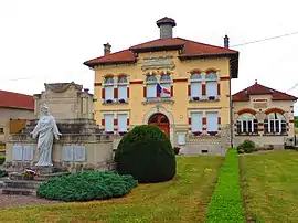 The town hall in Boureuilles