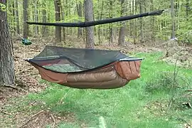 Bridge hammock with bugnet