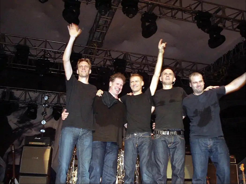 The line-up after a concert in Mexico in 2006