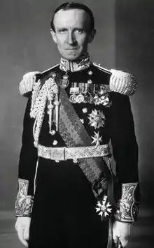 Riband, badge and star of a GCMG worn by Lord Tweedsmuir