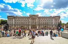 Image 5Tourists at Buckingham Palace (from Tourism in London)