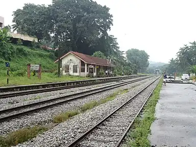 The Bukit Timah railway station when it was in operation, with the second version of the station building in centre