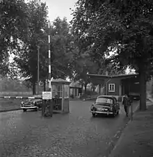 Border crossing Heerstraße in 1955.