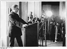 Baluschek opens the Greater Berlin Art Exhibition in 1931