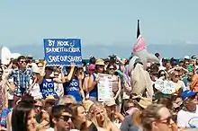 Image 24Anti-cull protesters on Perth's Cottesloe Beach in Western Australia in 2014 (from Shark culling)