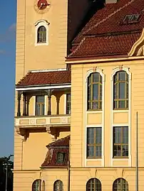 Detail of the loggia and the apse