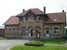 The town hall and school of Cachy