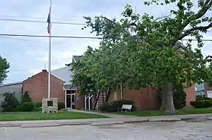 Calhoun County Courthouse in Hardin