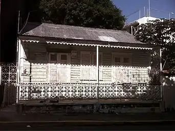 Home on Calle Ferrocarril in Rio Piedras Antiguo