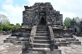 Lumbung temple