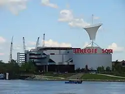 The exterior of Carnegie Science Center in 2008