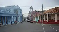 The city's central avenue, Calle de José Martí