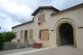 The town hall in Caumont