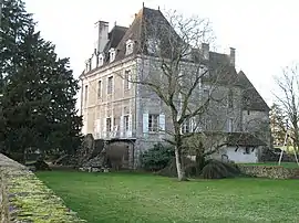 The chateau in Chamilly