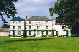 The chateau in Fleuré