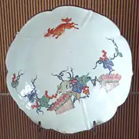 Chantilly soft-paste porcelain plate with Japanese Kakiemon design, 1725-1751.