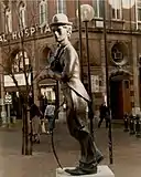 The statue in its original location in the 1980s