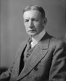 Charles G. Dawes (R)