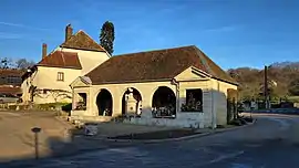 The wash house in Chaux-la-Lotière