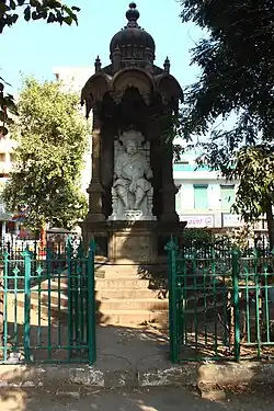 Statue of Chinubhai Baronet in Royal Square