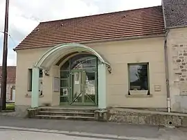 The town hall of Chivy-lès-Étouvelles