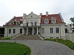 The manor house, built in the second half of the 19th century.